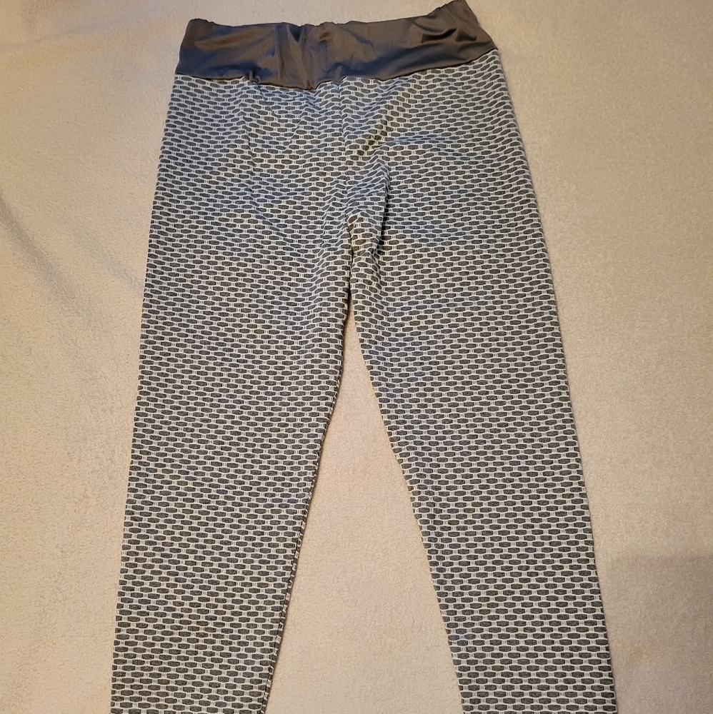 Scrunch butt leggings